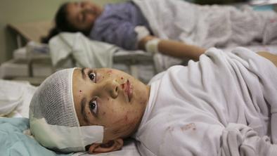 V izraelskem obstreljevanju ranjenih najmanj deset Palestincev
