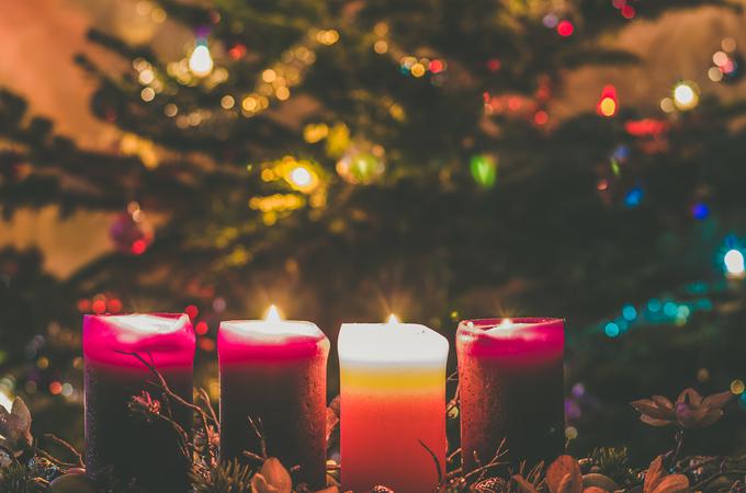 božič, advent, adventni venček, sveče, novoletna jelka | Foto: Getty Images