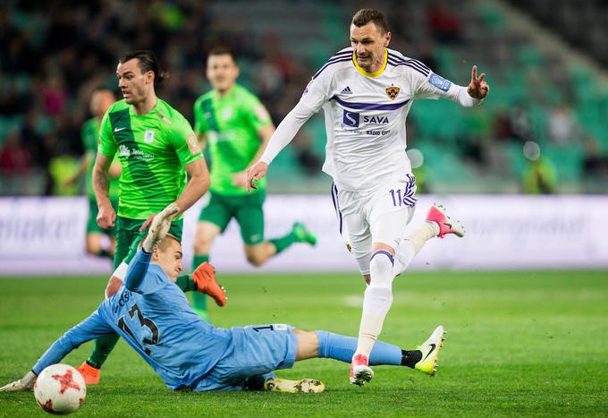 Maribor se je v prvenstvu brez težav oddaljil od Olimpije, v pokalu pa mu ni šlo tako dobro, saj je v polfinalu izpadel proti zmajem. | Foto: Vid Ponikvar