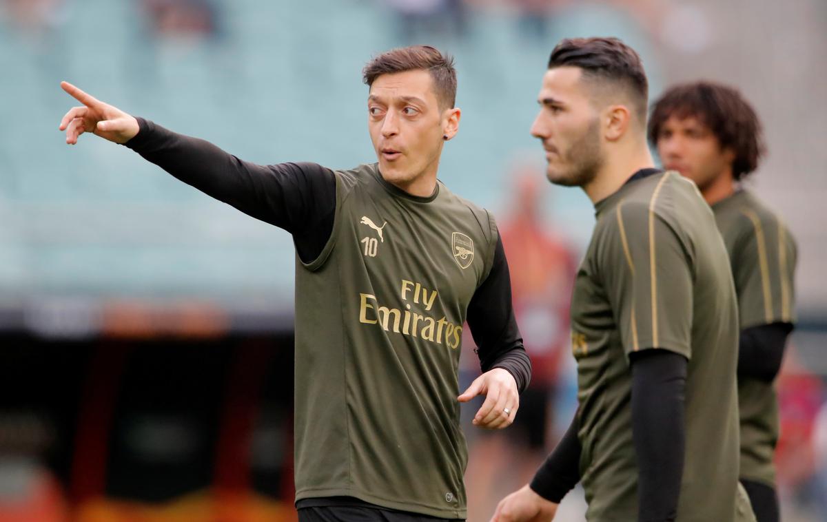 Mesut Özil, Sead Kolašinac | Bo Mesut Özil ostal brez 25 milijonov evrov? | Foto Reuters
