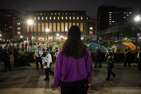 Na prestižni univerzi zaradi protestov odpovedali podelitev diplom