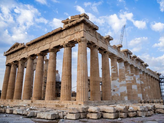 2.500 let stare skulpture je iz Partenonskega templja na Akropoli v Atenah v začetku 19. stoletja odnesel britanski diplomat Thomas Bruce, grof Elgin. | Foto: Shutterstock