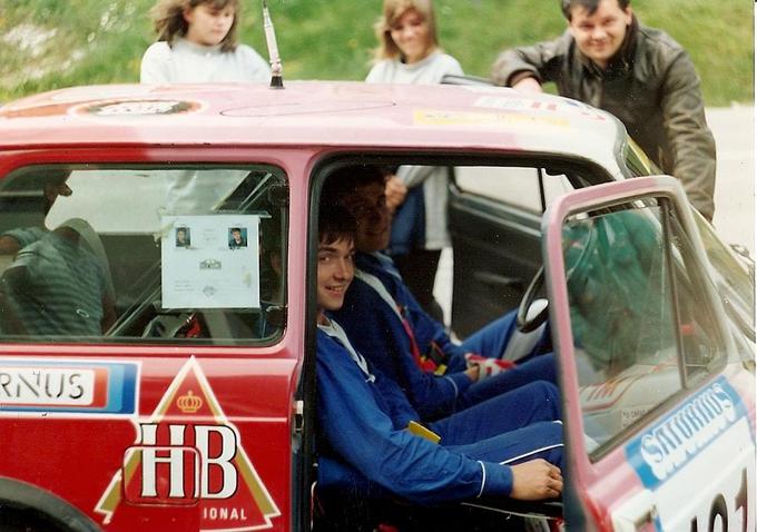 Darko Peljhan je začel kot sovoznik Mirana Kacina v autobianchiju A110, a že leto pozneje sta zamenjala vlogi in nadaljevala z VW golfom G60 rallye.
 | Foto: Osebni arhiv