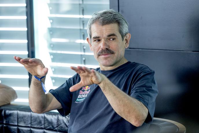Ralph Denk | Ralph Denk verjame v odlično sodelovanje Rogliča, Evenepoela in Lipowitza. | Foto Ana Kovač